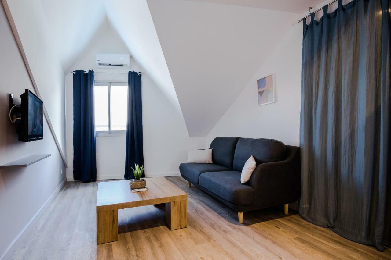 Appartement 2 Chambres Le Bleu Des Roches Noires - Jusqu'A 5 Personnes 圣吉尔莱班 外观 照片